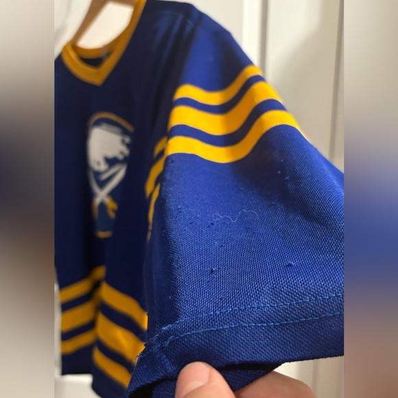 Vintage Buffalo Sabers CCM Jersey - Picture 4 of 9